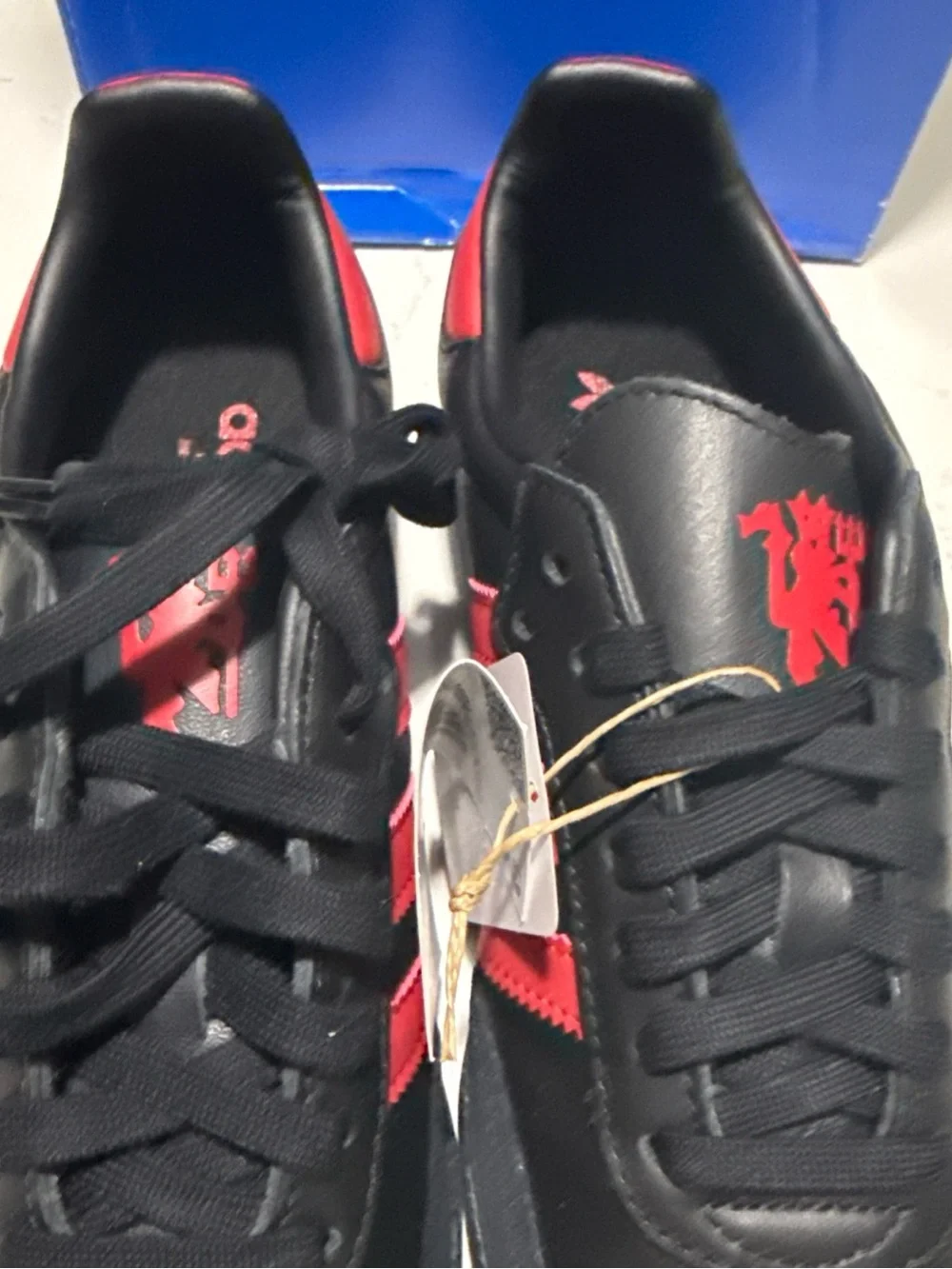 adidas Samba Manchester United Black Red JQ4036 Men Size 7.5 / Women Size 8.5⁠